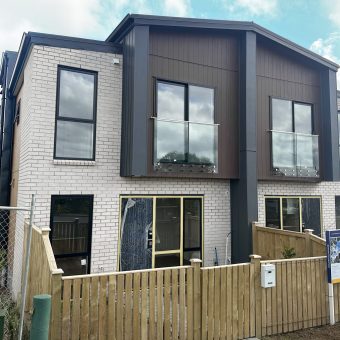 9-11 Schnapper Rock Road, Greenhithe